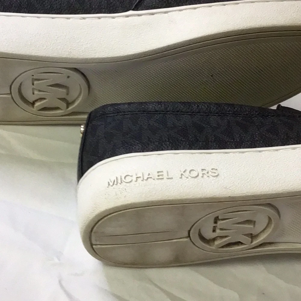 Michael Kors stylish black